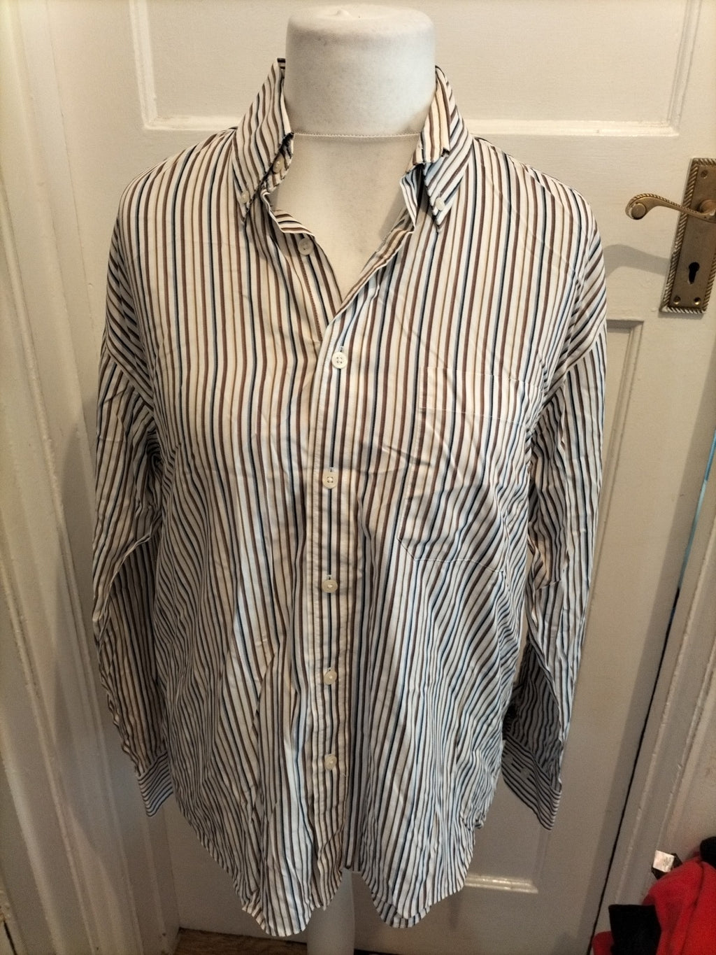 Mens Austin Reed Size Large Multi Stripe Wrinkle Free Shirt