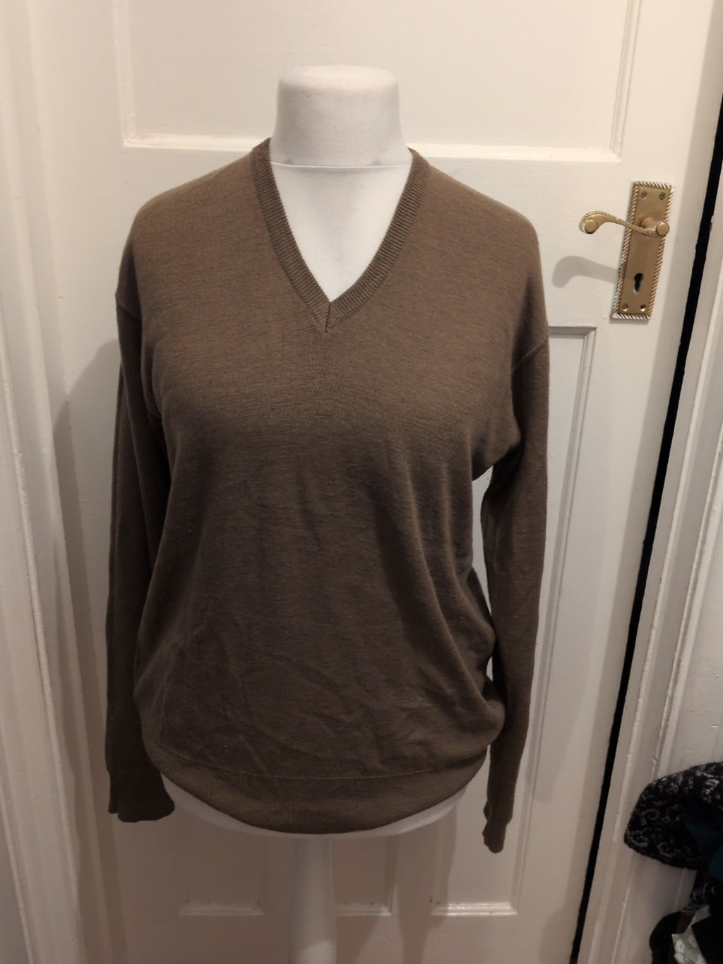 Cisio Large Brown V Neck Long Sleeve Jumper