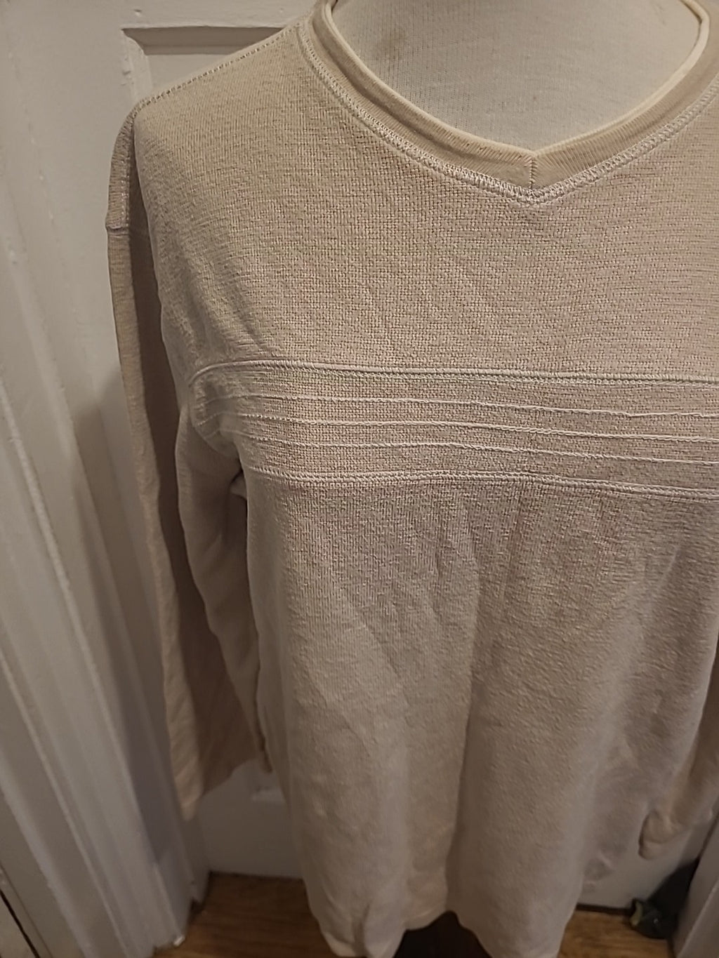Mens Maine Size Medium Beige V Neck Long Sleeved Pullover Jumper