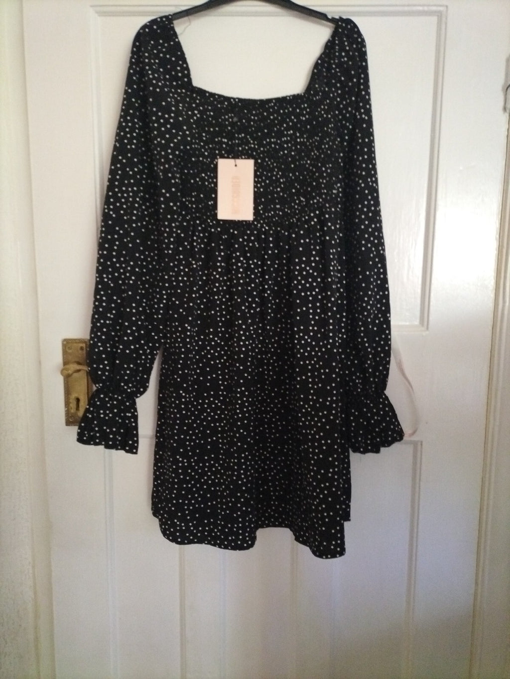 New With Tags Ladies Missguided 6 Polkadot Mid Sleeved Dress