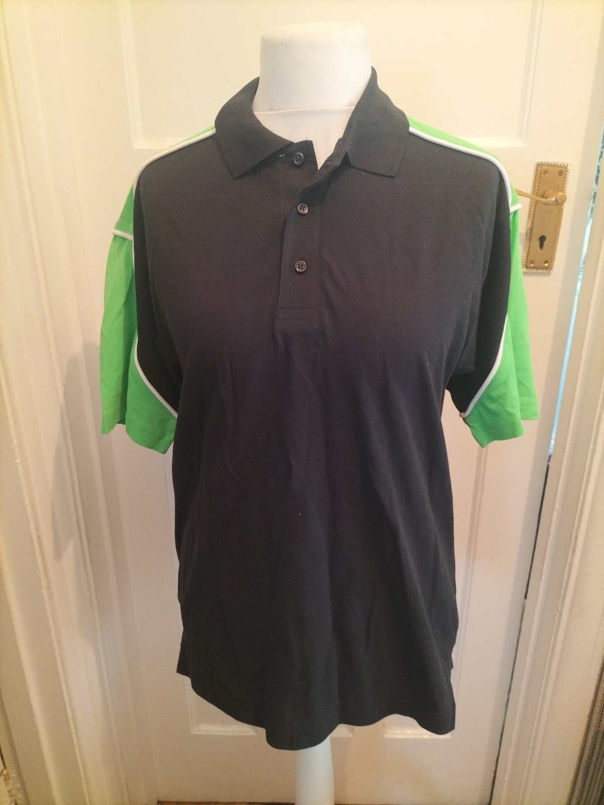 Mens Formuld Size Small Green And Black Short Sleeved Polo
