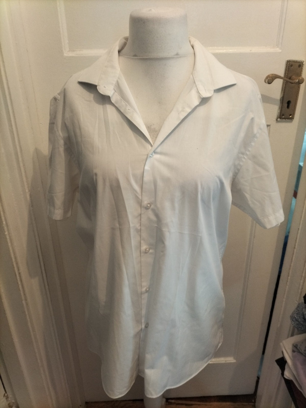 Primark 17" White Slim Fit Short Sleeve Shirt