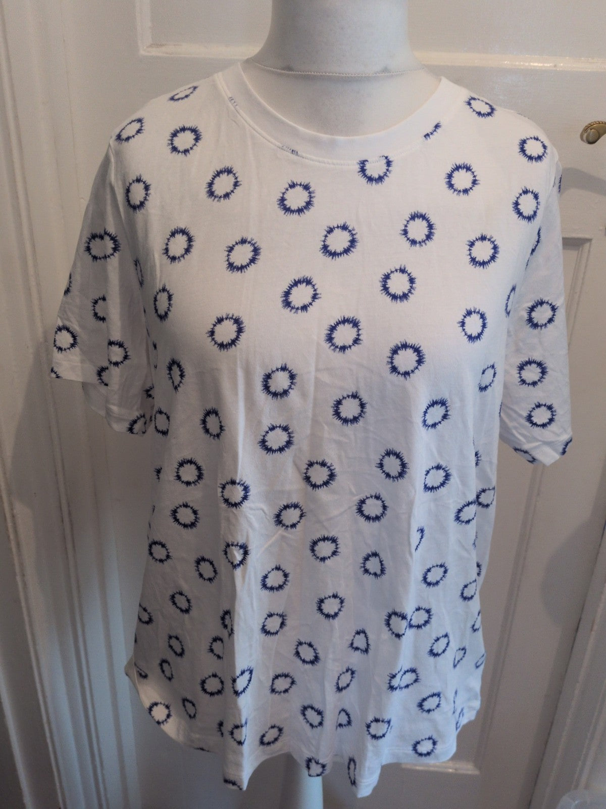Marks And Spencer 22 White With Blue Circles Short Sleeve Blouse T-shirt
