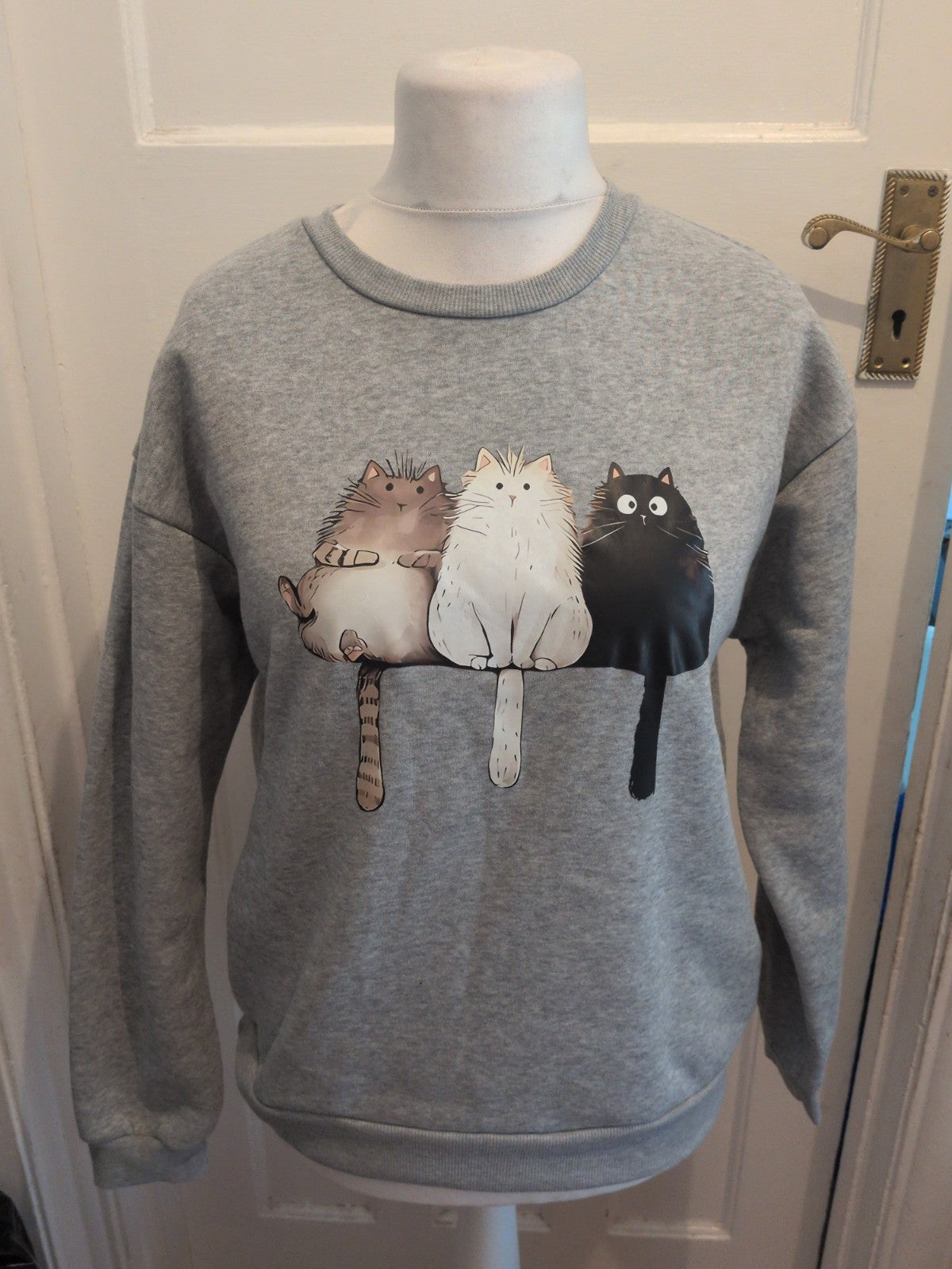 Ladies Size Medium Grey Cat Pattern Long Sleeve Sweatshirt Jumper