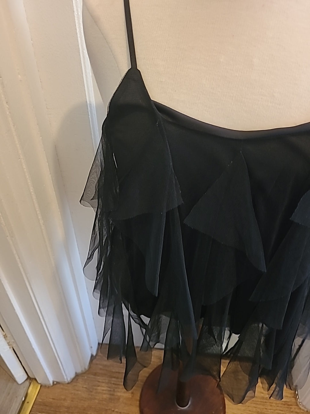 Ladies Cameo Rose Size 10 Black Sleeveless Blouse