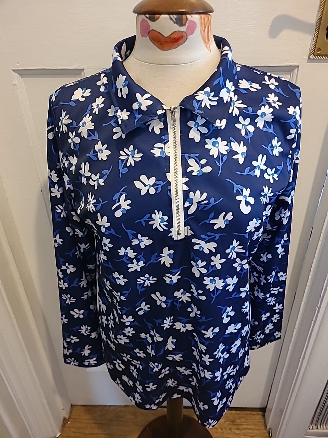 Ladies Large Deep Blue White Flowers Long Sleeved Pullover Top