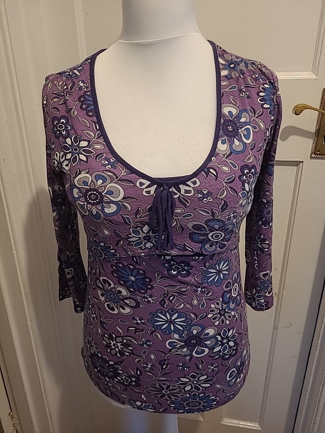 Ladies Jojo Maman Bebe Size Medium Purple Patterned Blouse Long Sleeved