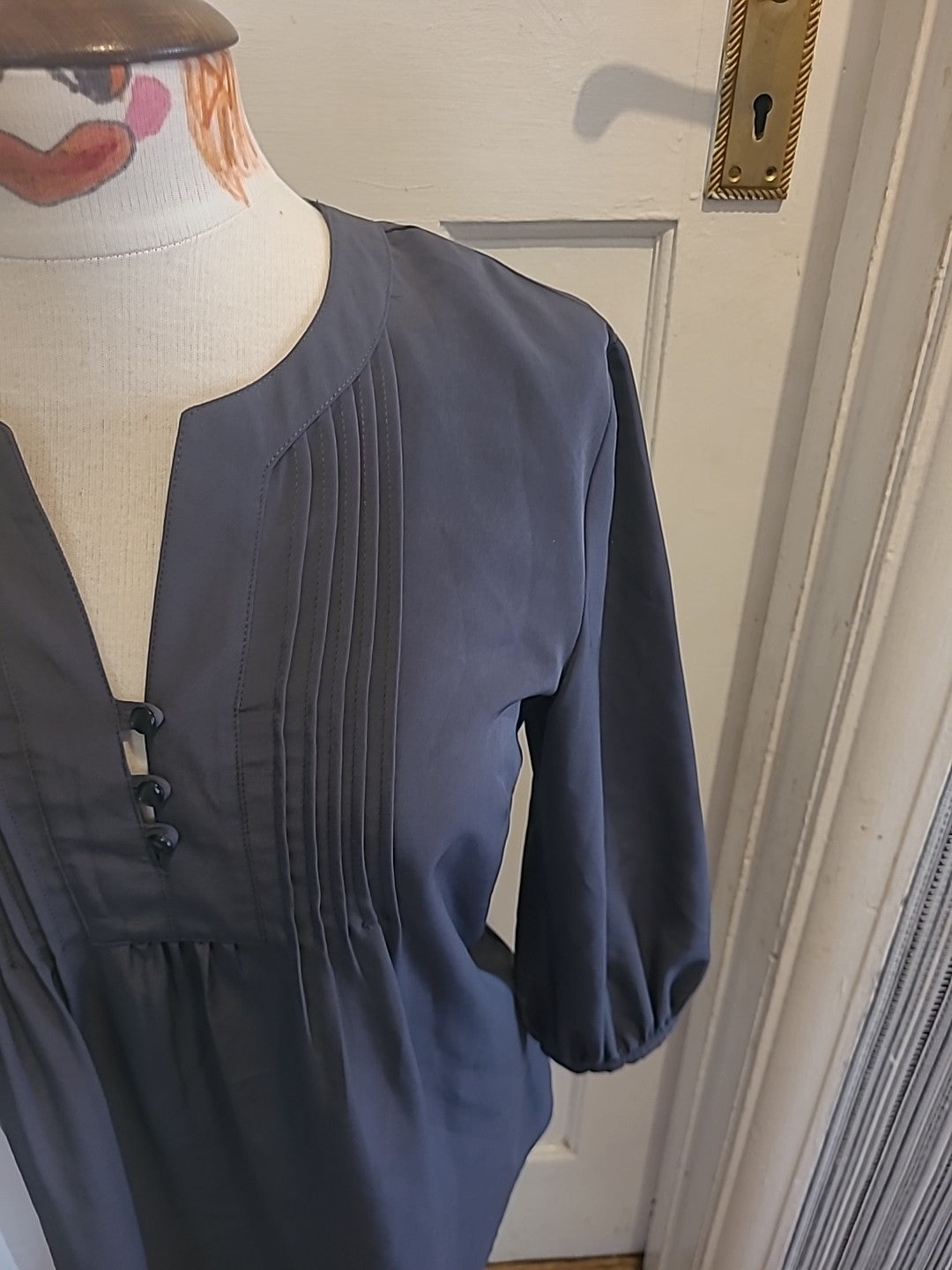 Ladies Tu Size 10 Grey Pleated Long Sleeved Blouse