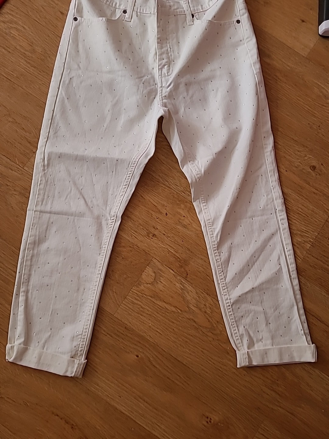 Ladies Wizard Size 10 Diamonte Cropped White Jeans