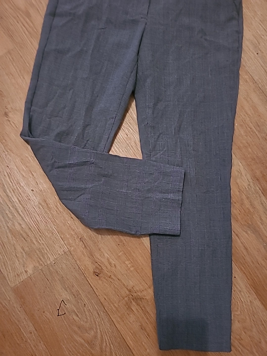 Ladies Zara Size Medium Grey Check Trousers