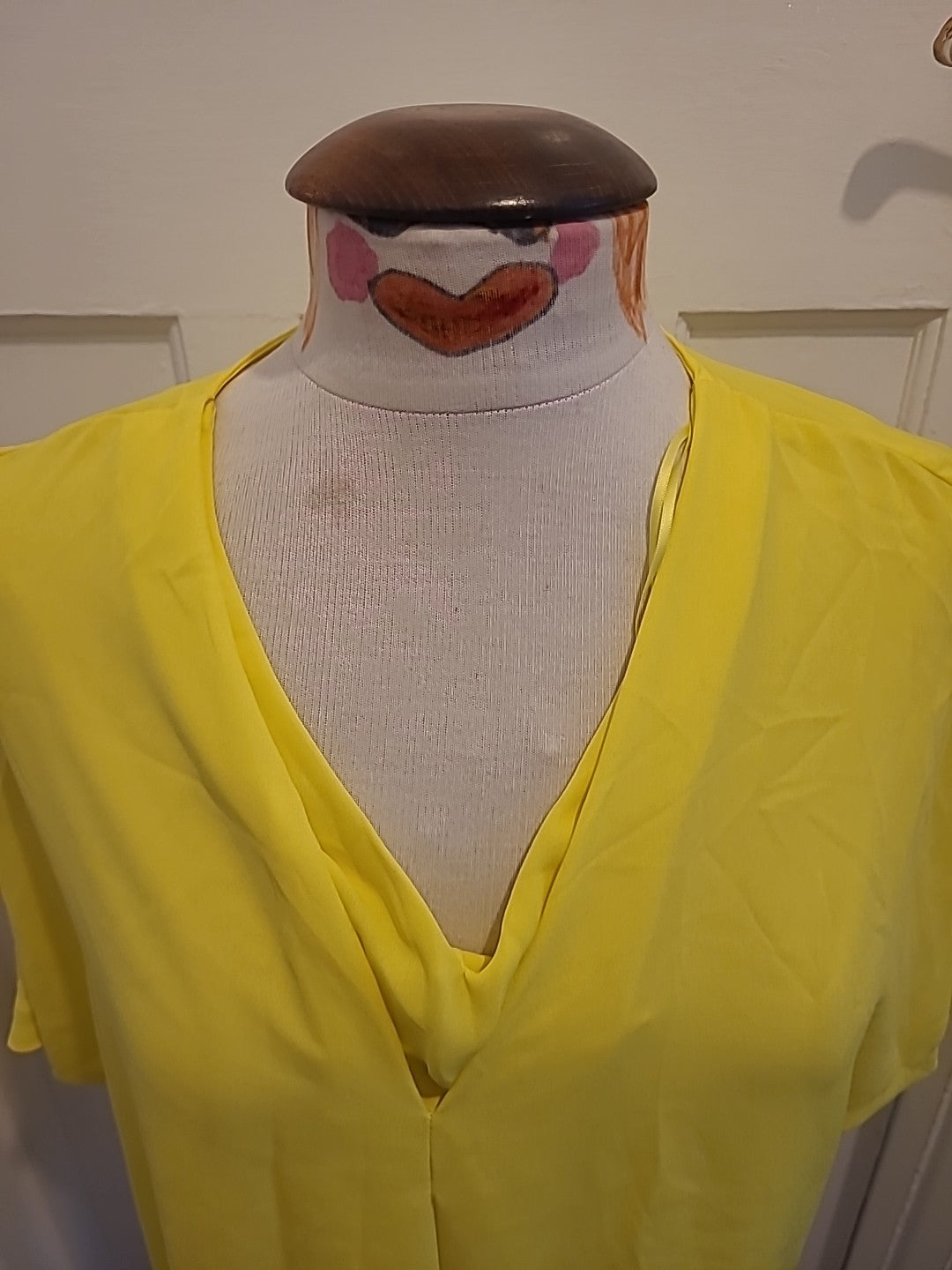 Ladies Tu Size 16 Bright Yellow V Neck Blouse