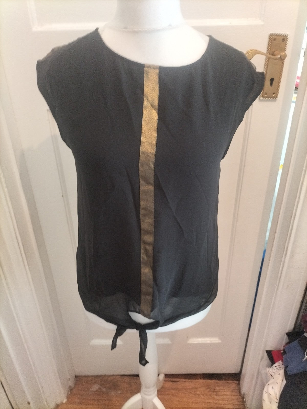 Oasis 10 Black And Bronze Sleeveless Blouse
