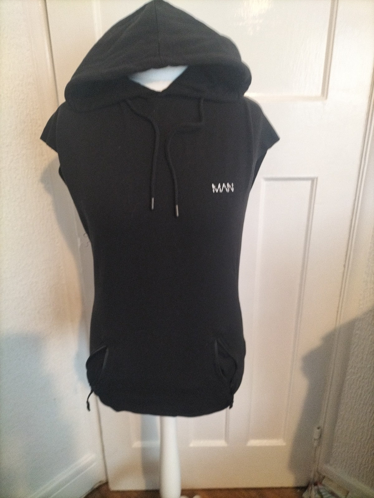Mens Boohoo Size XS Black Short Sleeved Hoodie