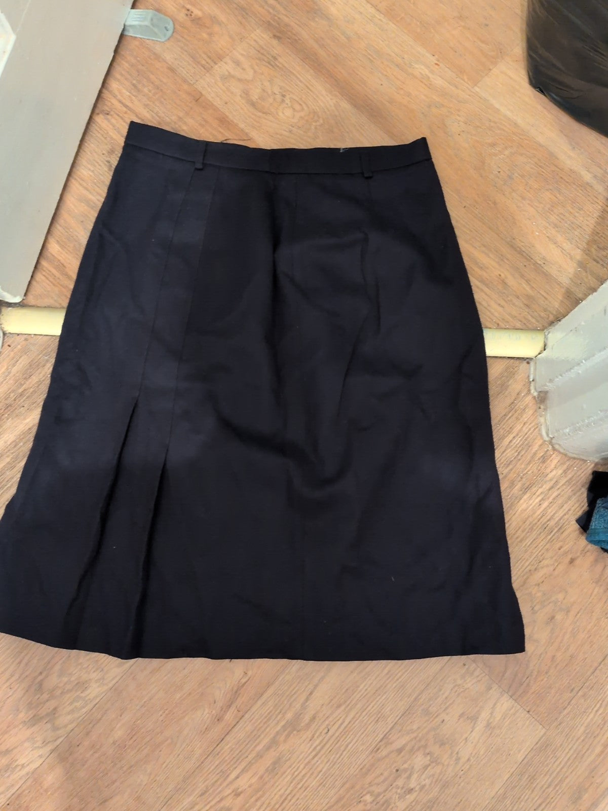Edinburgh 20 Navy Lined Skirt Midi