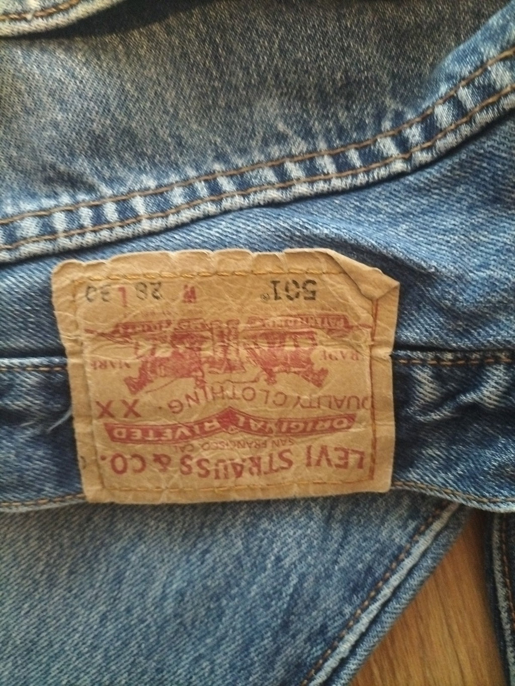 Mens Levis 501 Size W28" L30" Blue Denim Ripped Jeans