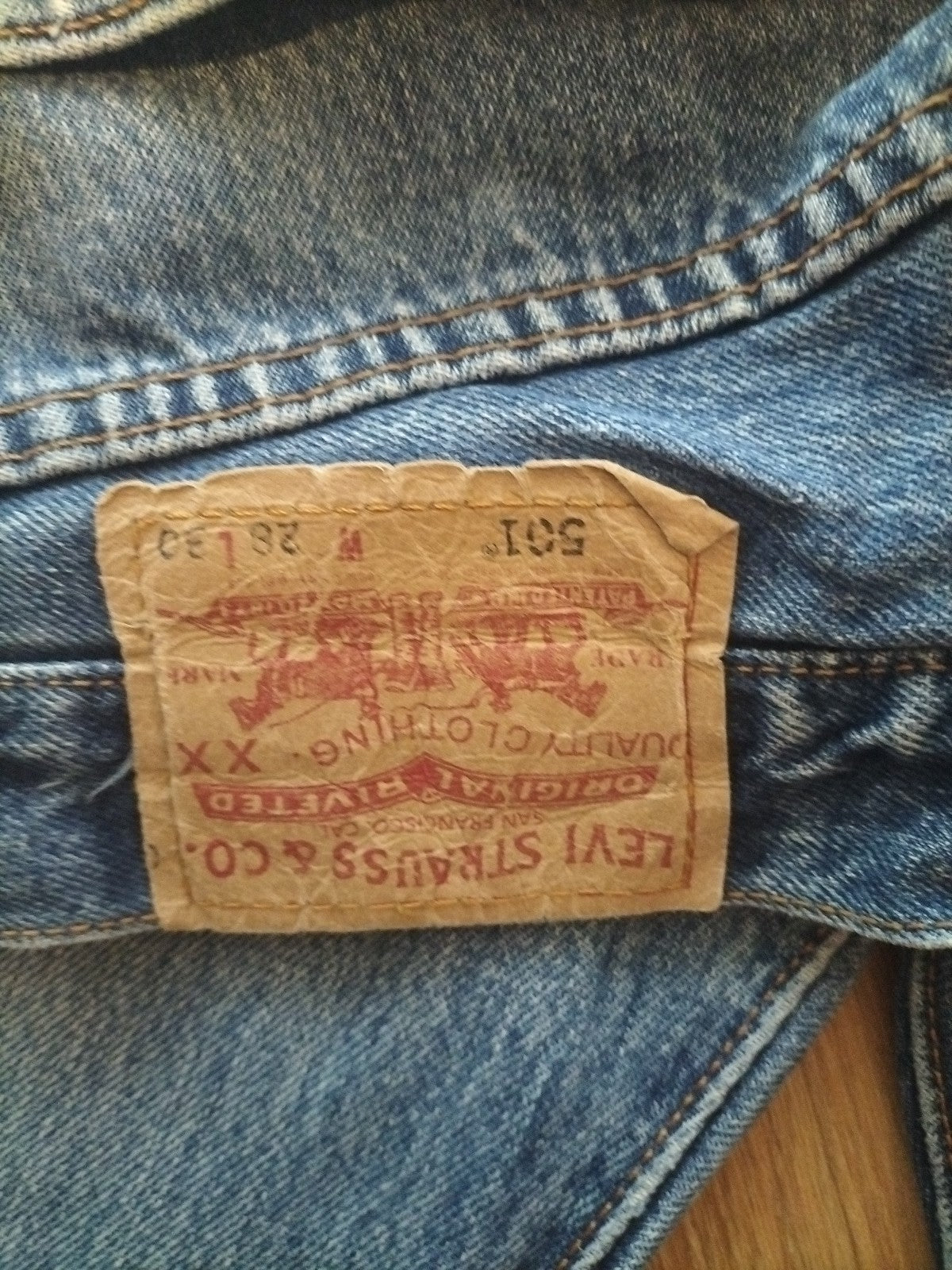 Mens Levis 501 Size W28" L30" Blue Denim Ripped Jeans