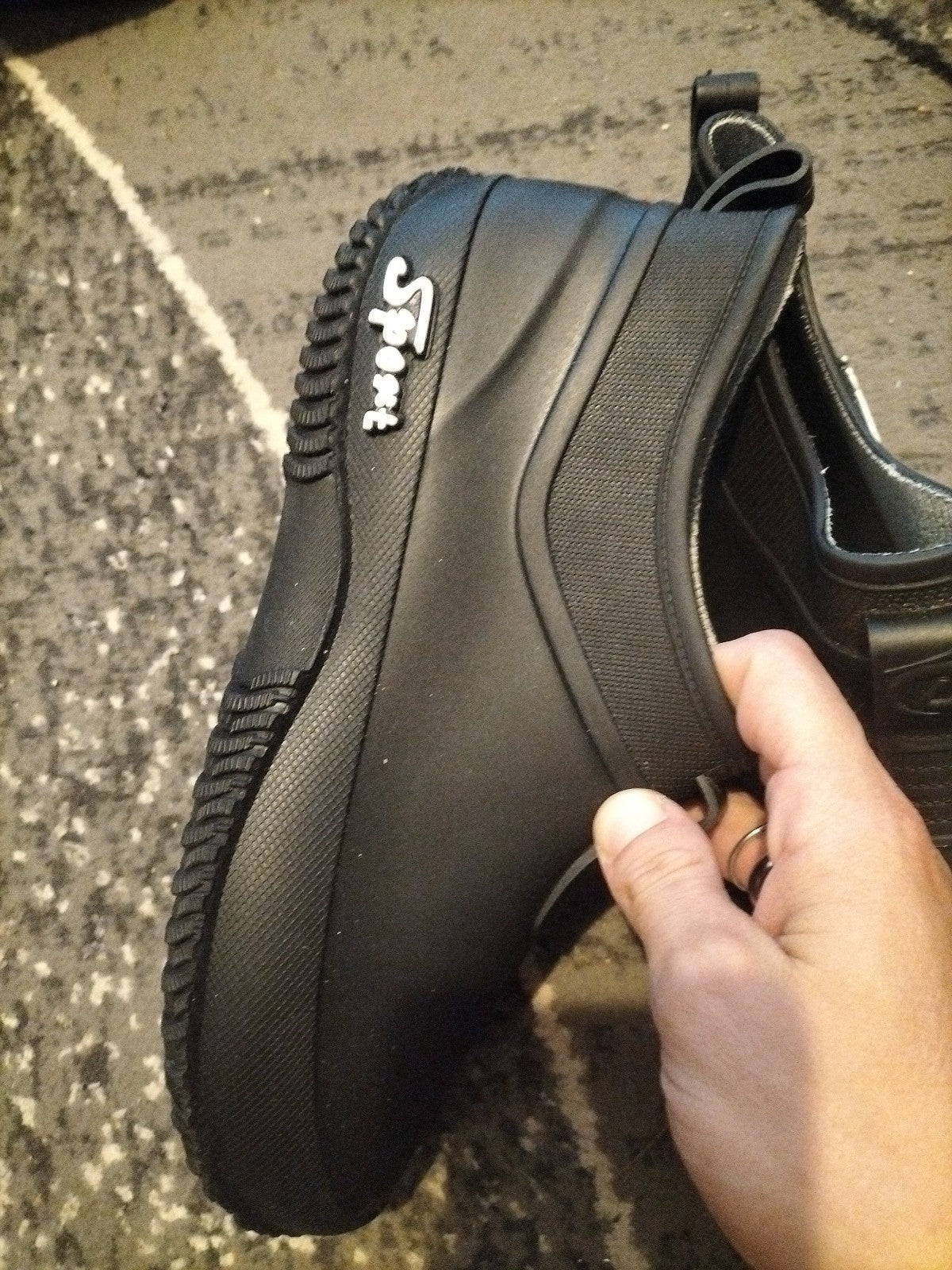 Ladies Sports Black Water Shoes Size 6