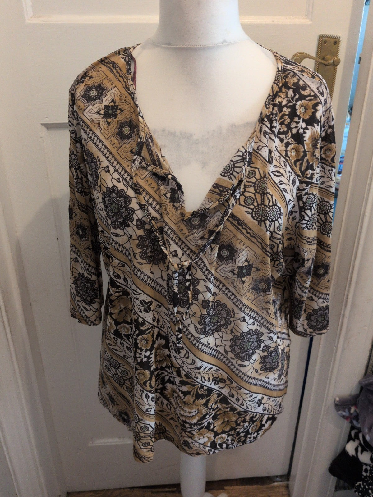 M&Co 2XL Beige Brown Long Sleeve Lightweight Blouse Aztec