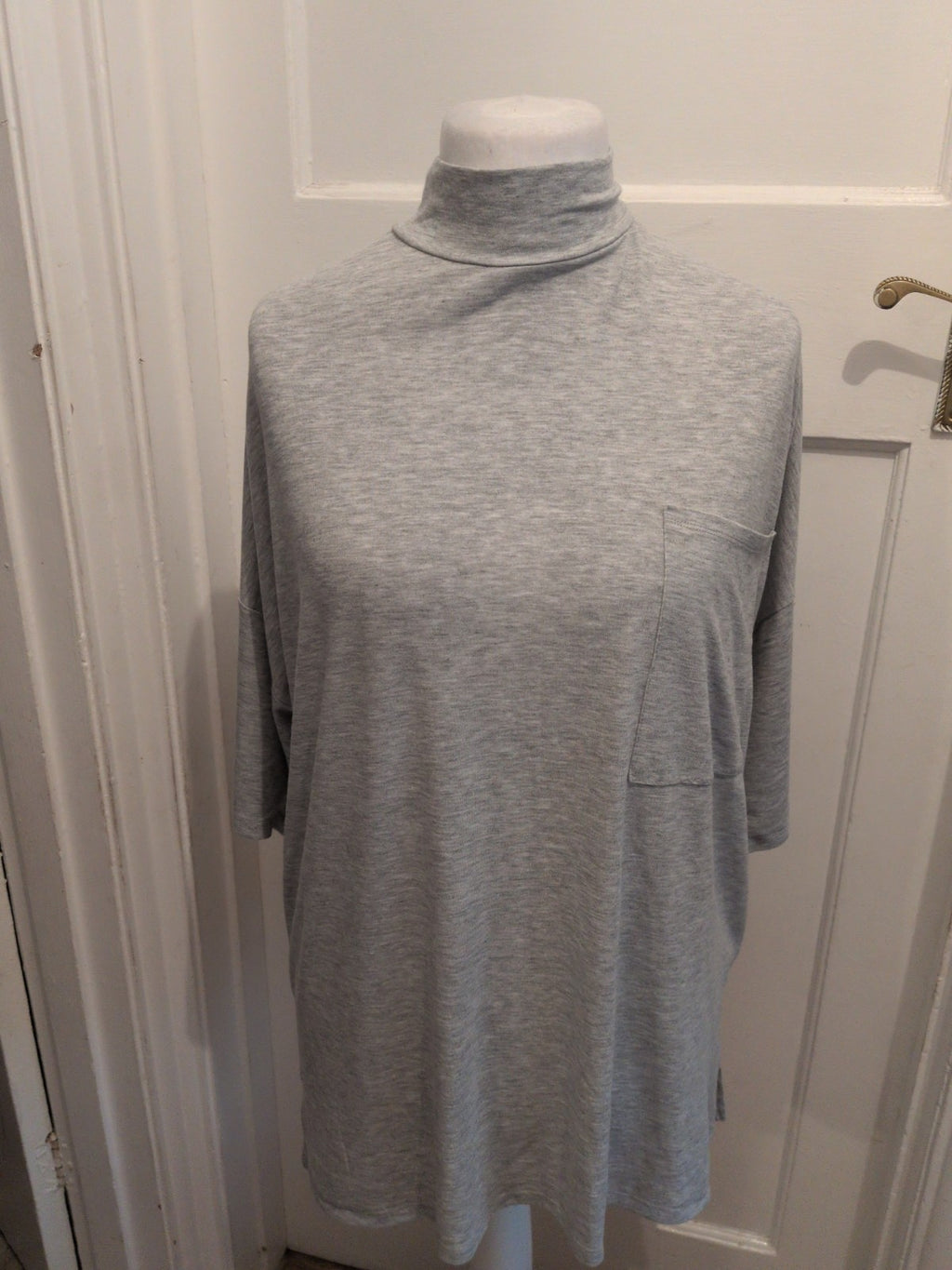 Primark 20 Grey Short Sleeve T-shirt