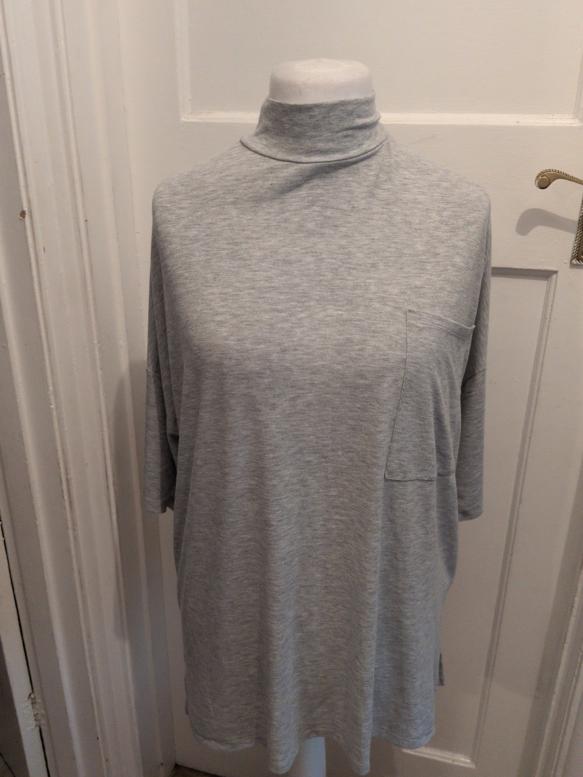 Primark 20 Grey Short Sleeve T-shirt