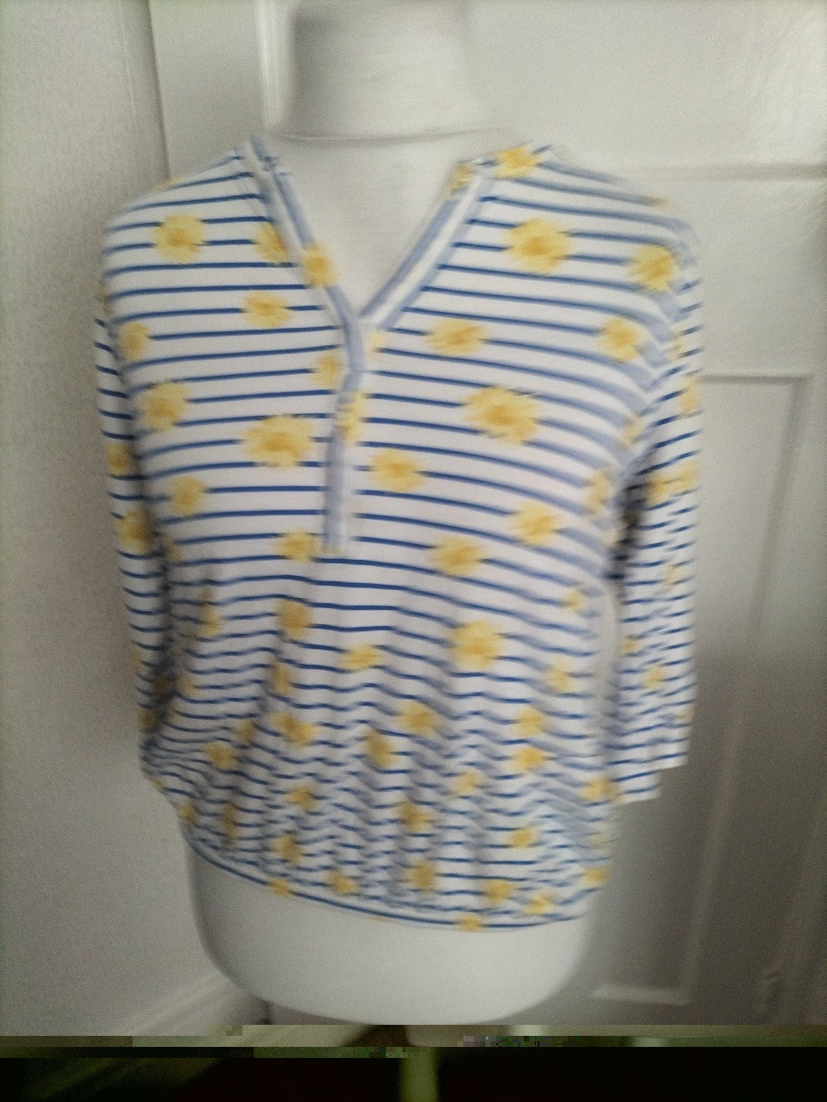 Ladies Cotton Traders Size 12 Yellow And Blue Sunflower Long Sleeved Blouse