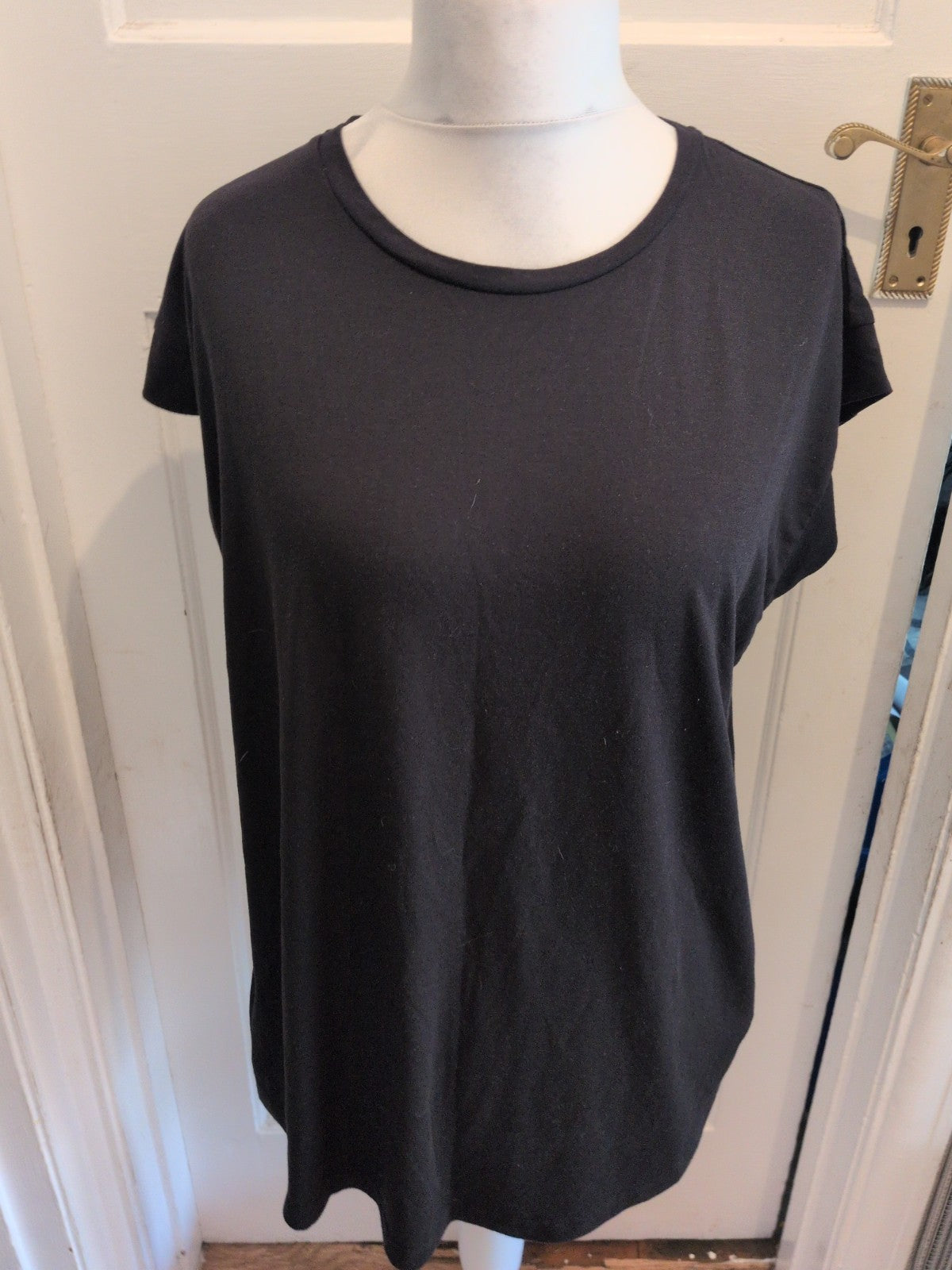 Ladies Primark Size Large Plain Black T-shirt