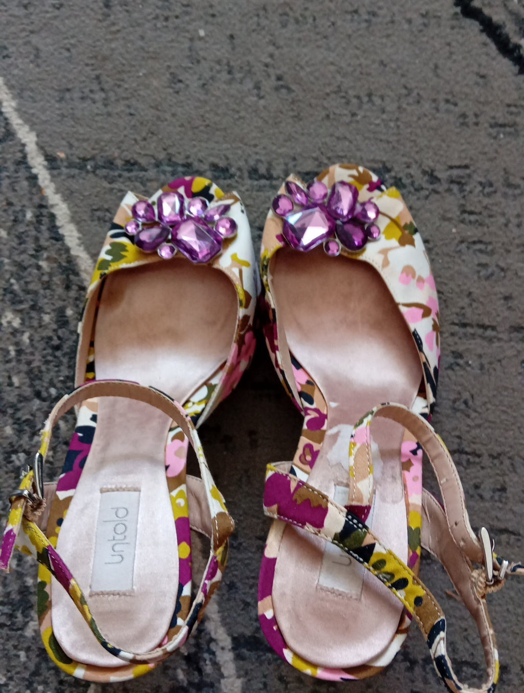 Ladies Floral Sling Back UNTOLD size 38 FREE DELIVERY