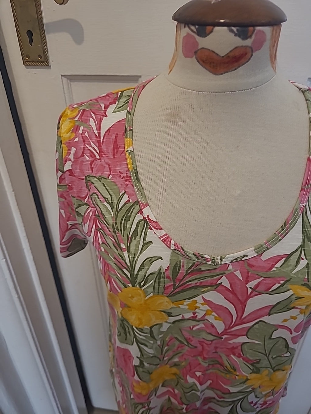 Ladies Nutmeg Size 12 Multicoloured Floral Loose Tshirt