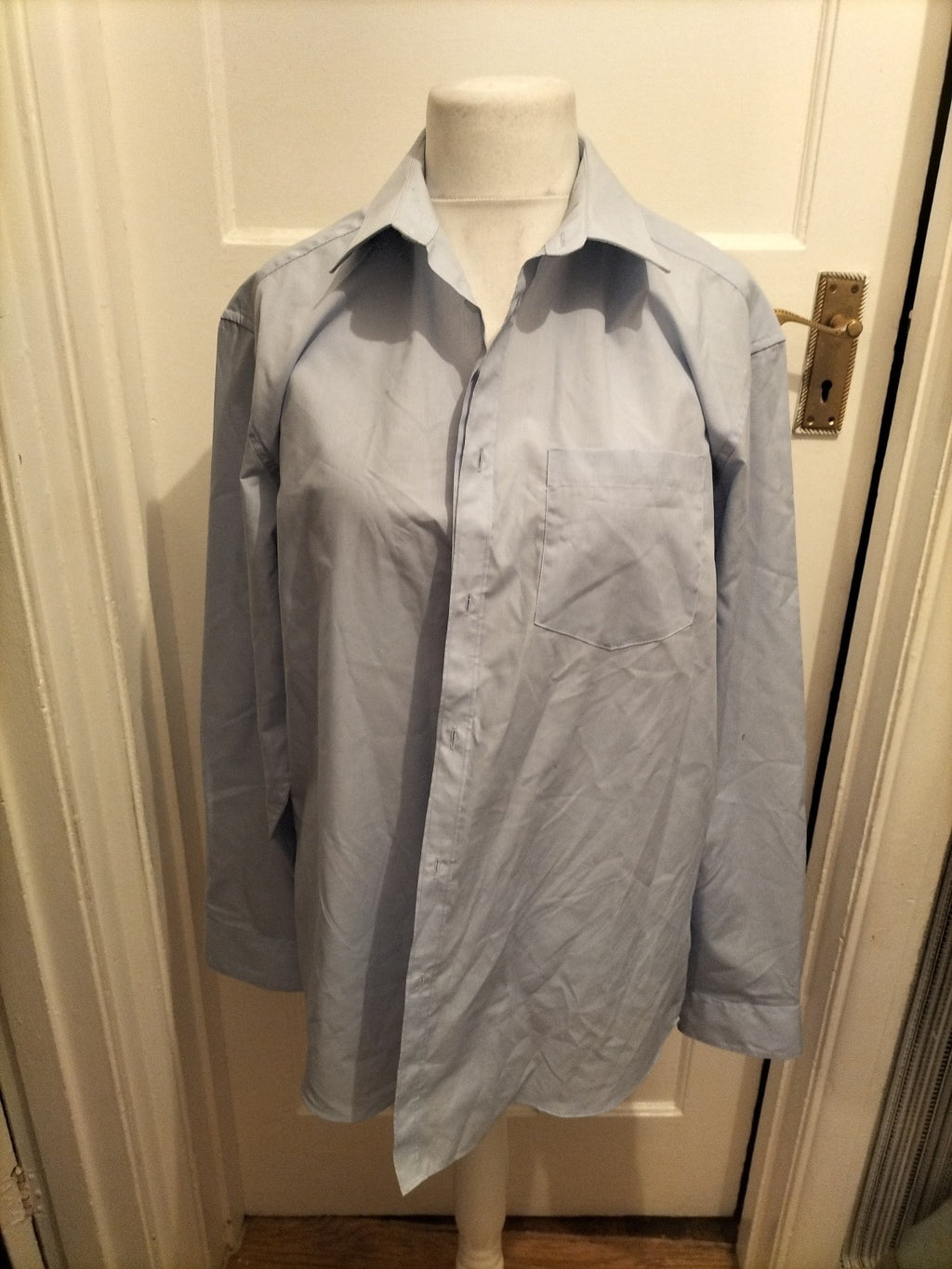 Ladies Taylor&Wright Size 17 Pale Blue Regular Fit Long Sleeved Shirt