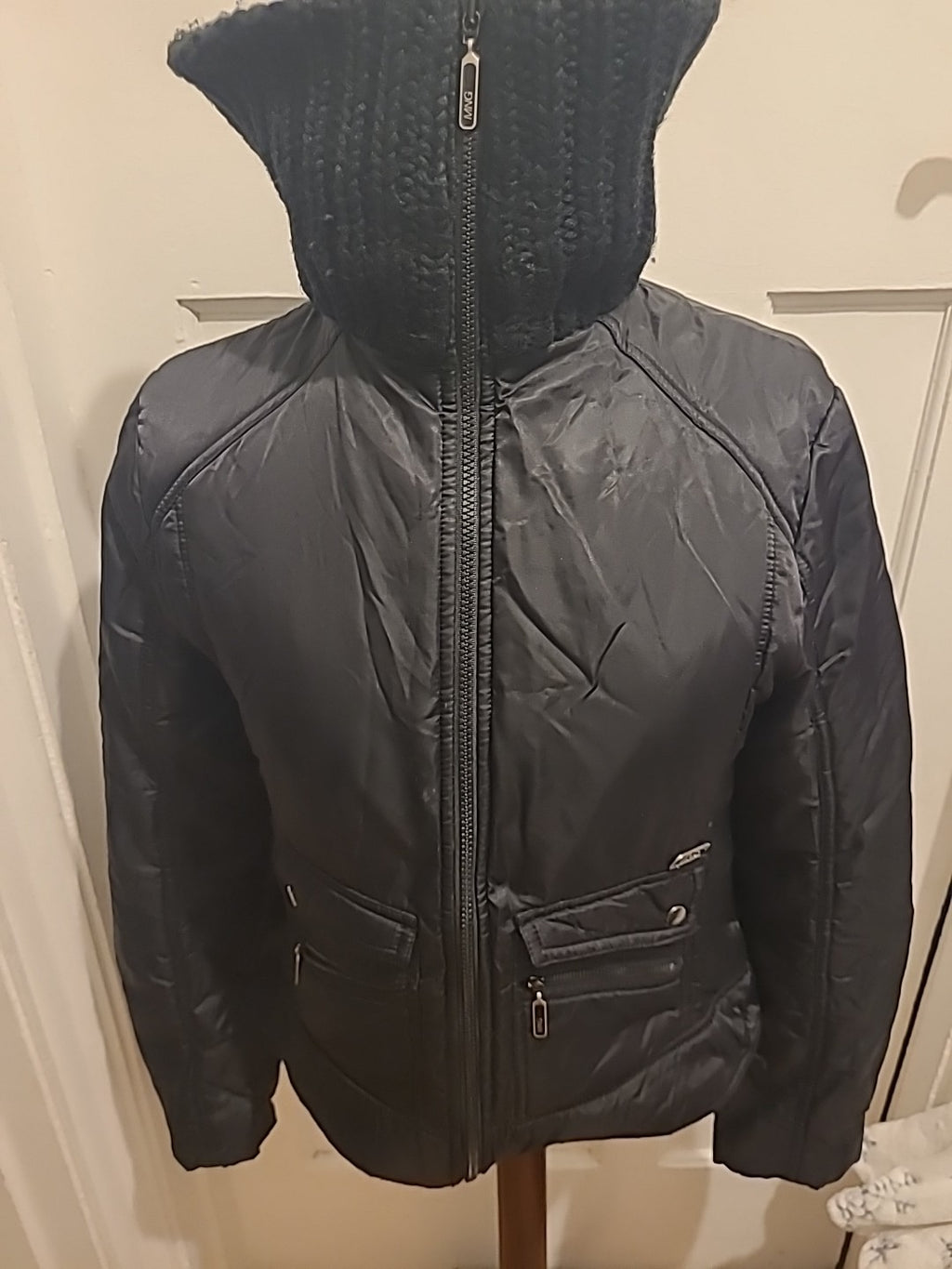 Ladies Size Large Black Long Sleeved Coat