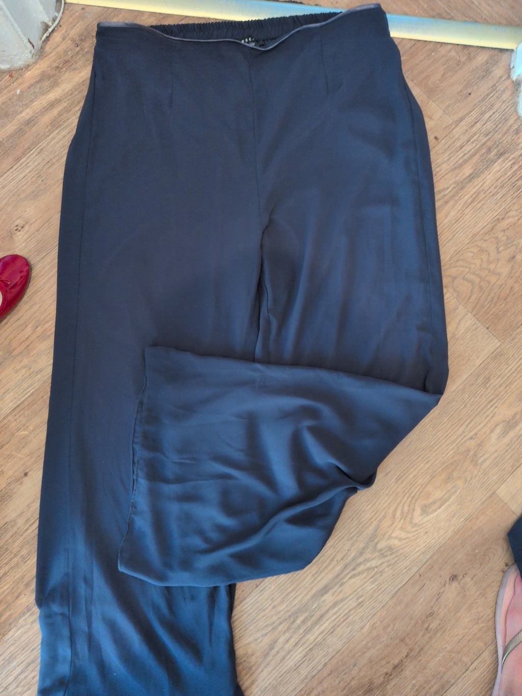 Chesca 18 Dark Grey Trousers Wide Leg Elasticated And Matching Shrawl