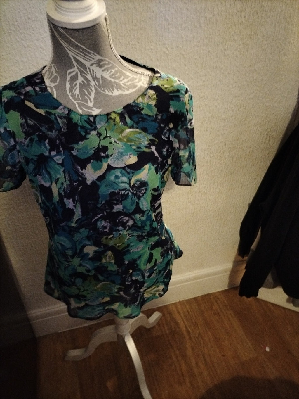 Ladies H&O 12 Multi Floral Short Sleeved Lined Blouse