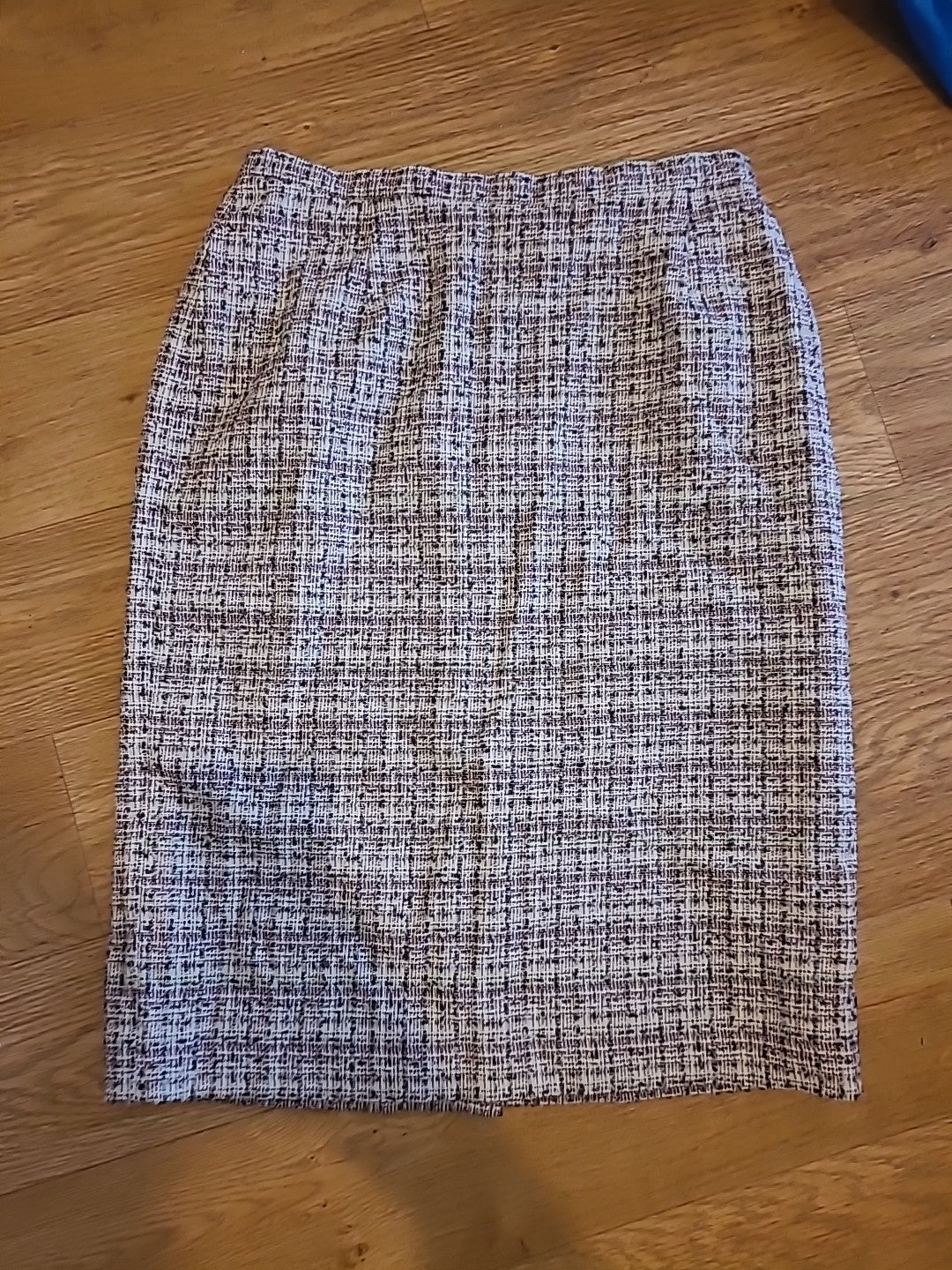 Ladies Eastex Size 12 Purple Black Cream Fleck Lined Pencil Style Skirt