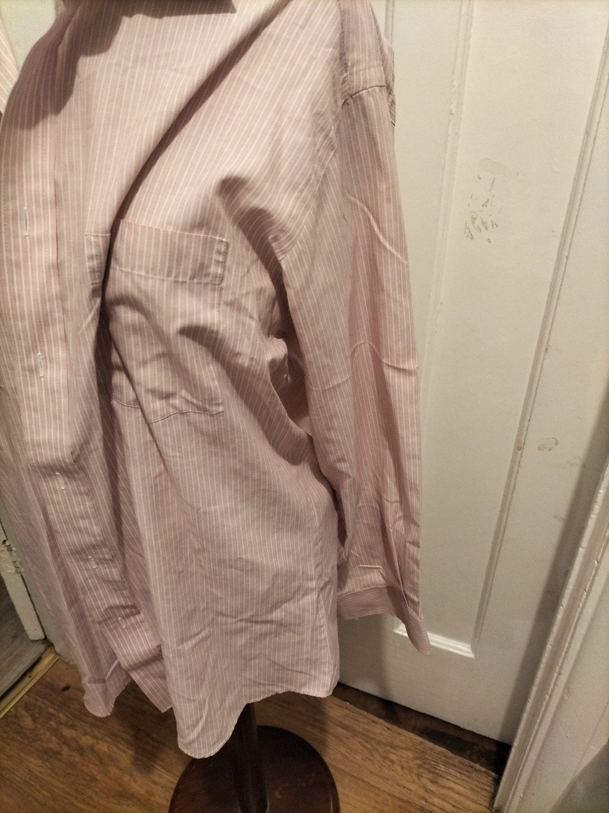 Mens Van Heusen Size 15.5" Collar Pink Amd White Striped Formal Shirt