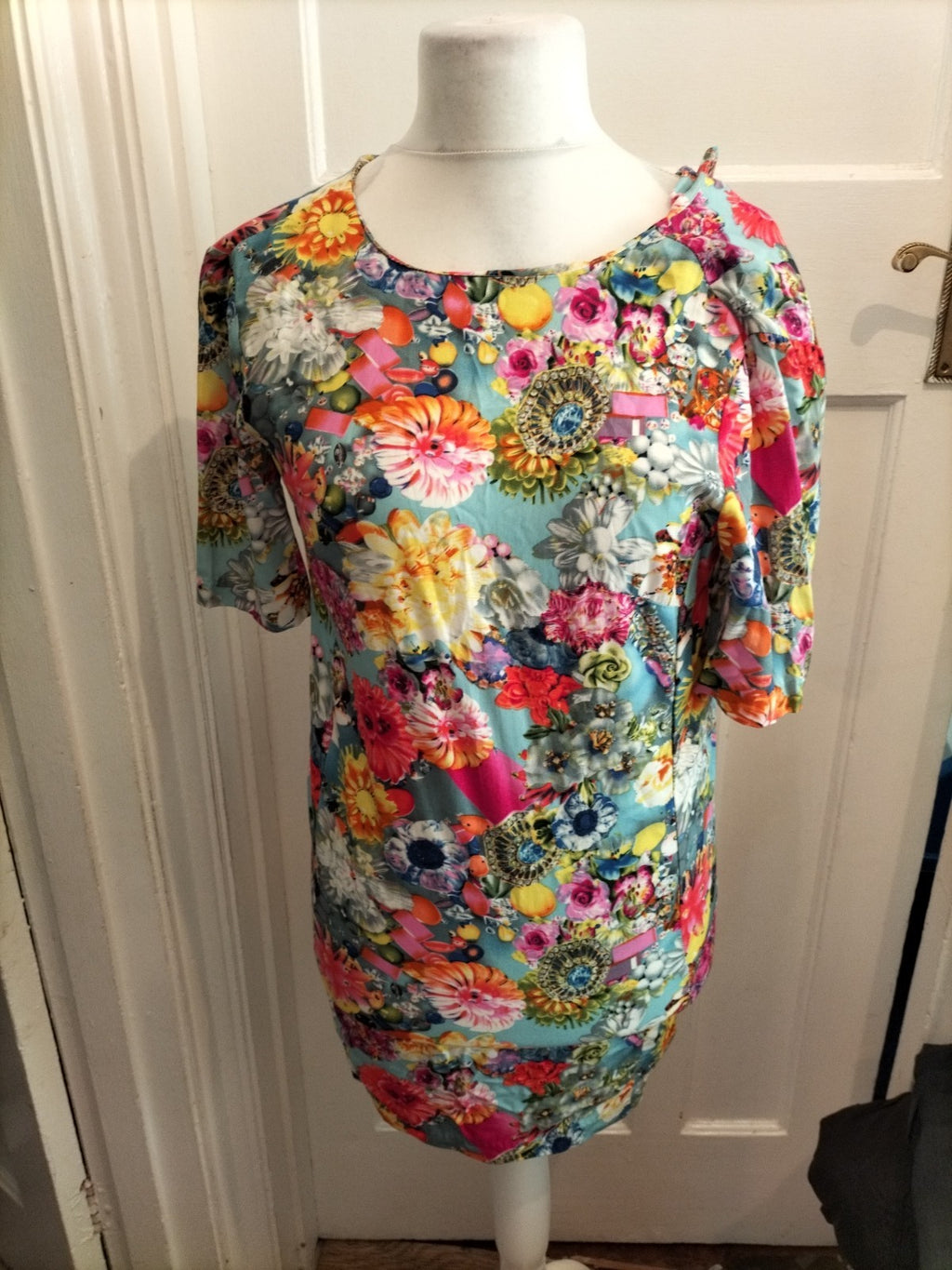 Ladies Asos Size Small Bright Coloured Floral Short Sleeve Dress