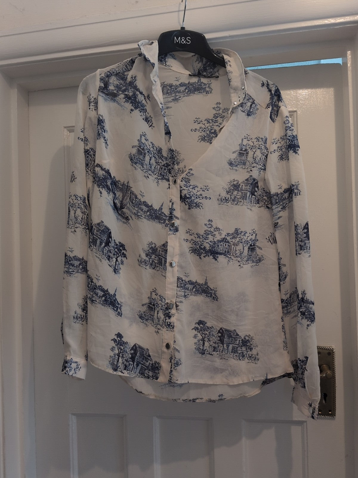 Primark 12 Blue And Cream Long Sleeve Buttoned Blouse