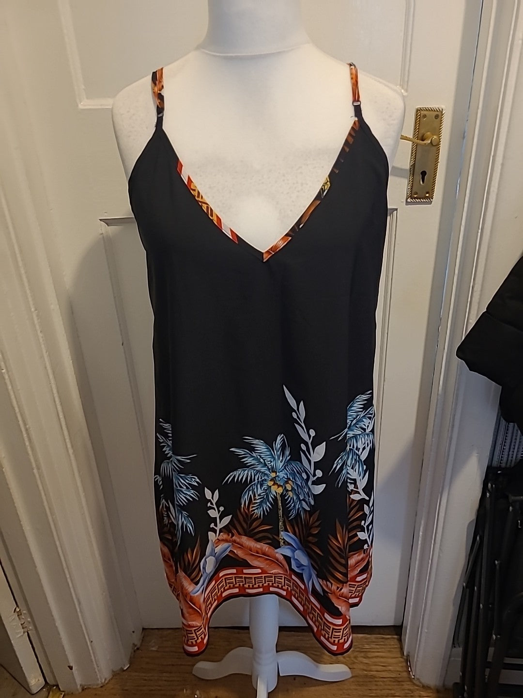 Ladies Shein Curve Size 1XL Black Floral V Neck Blouse