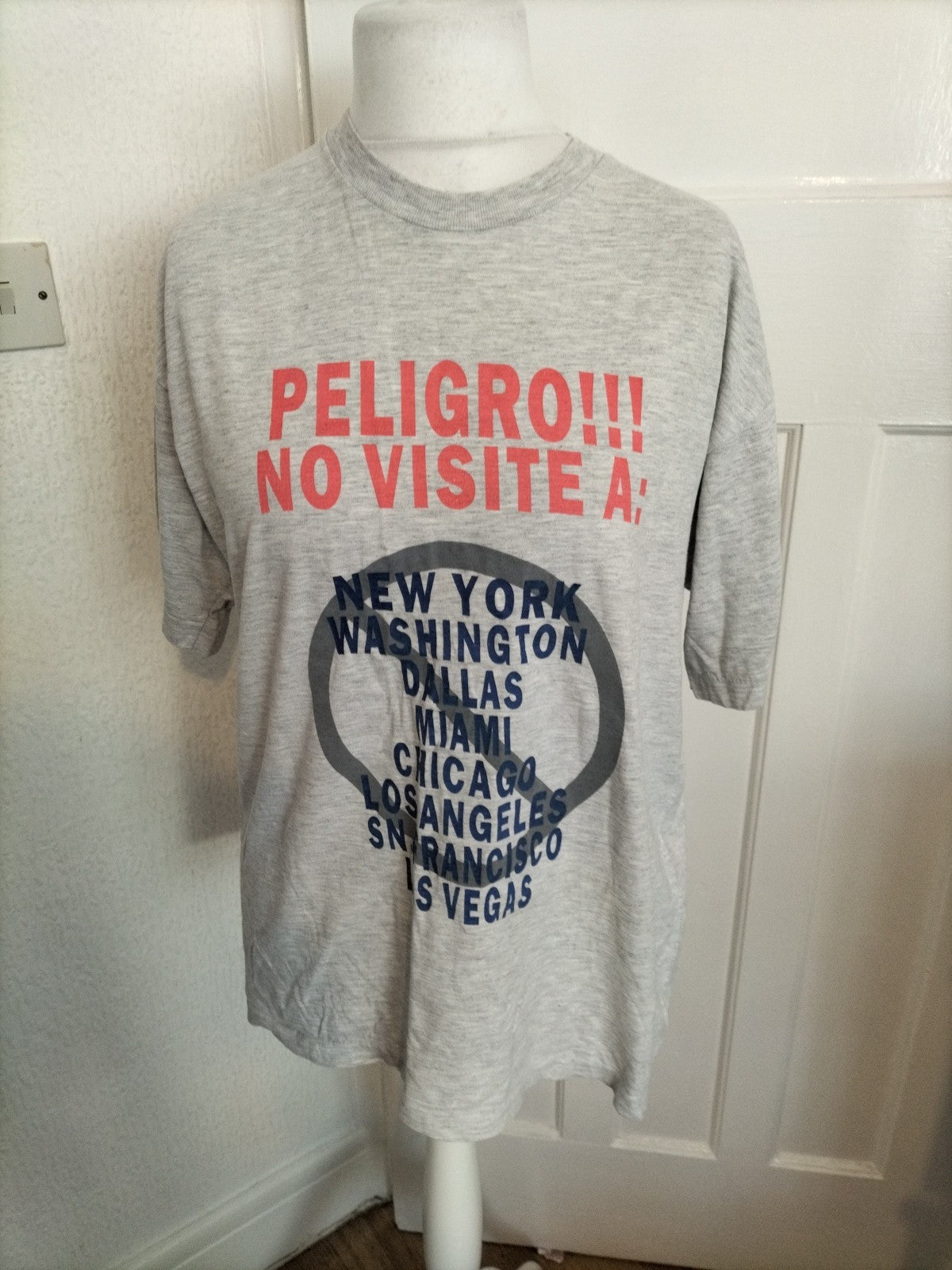 Mens Size XL Grey No Visitors Tshirt