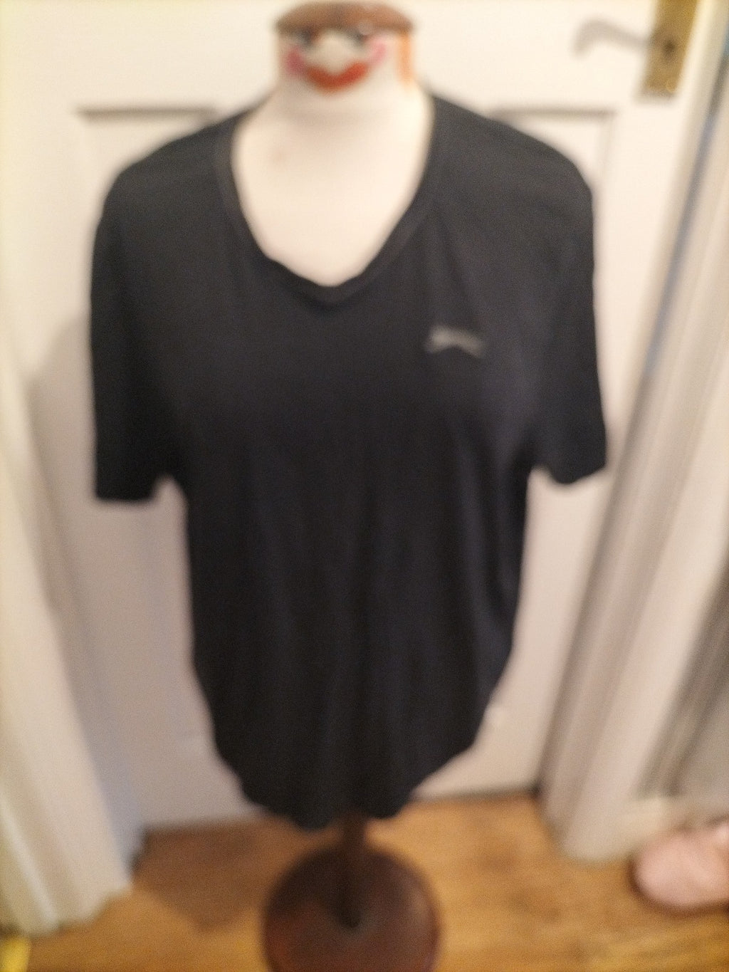 Mens Slazenger Size XL Black V Neck Tshirt