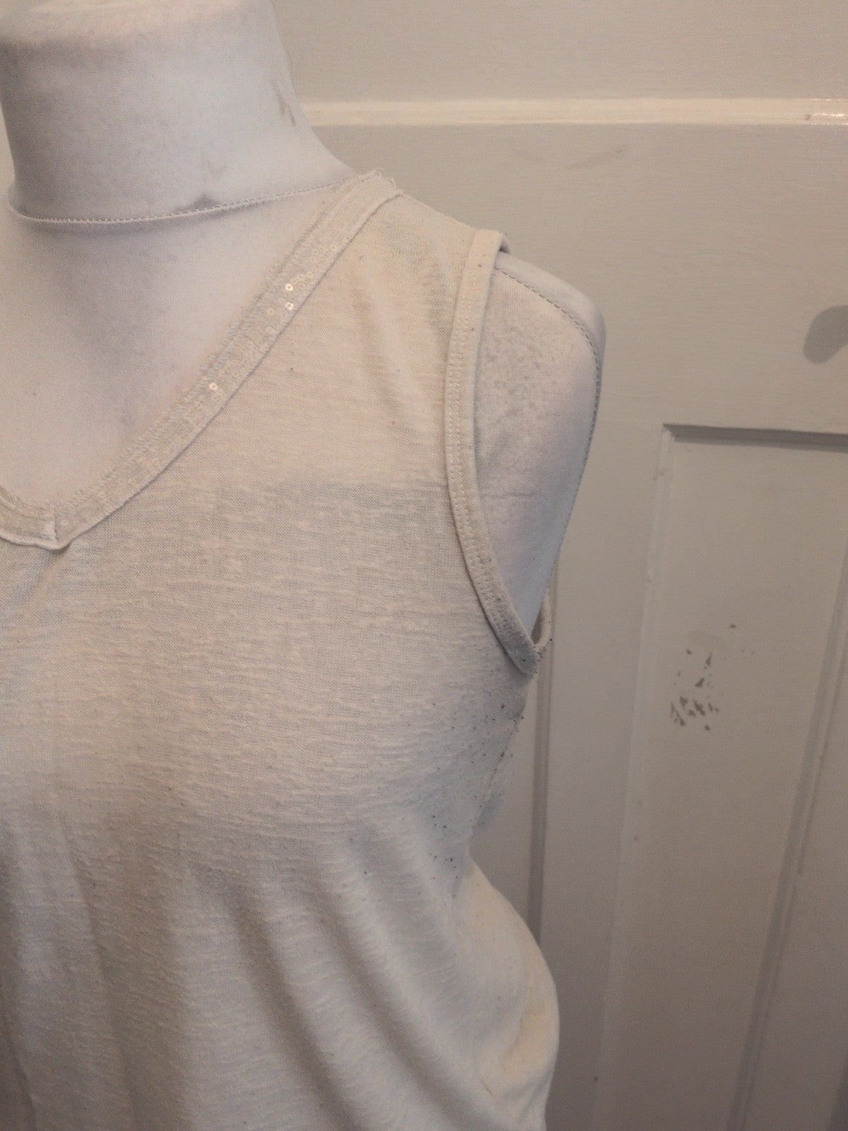 Next 14 Ivory Sleeveless Sequin V Neck Blouse