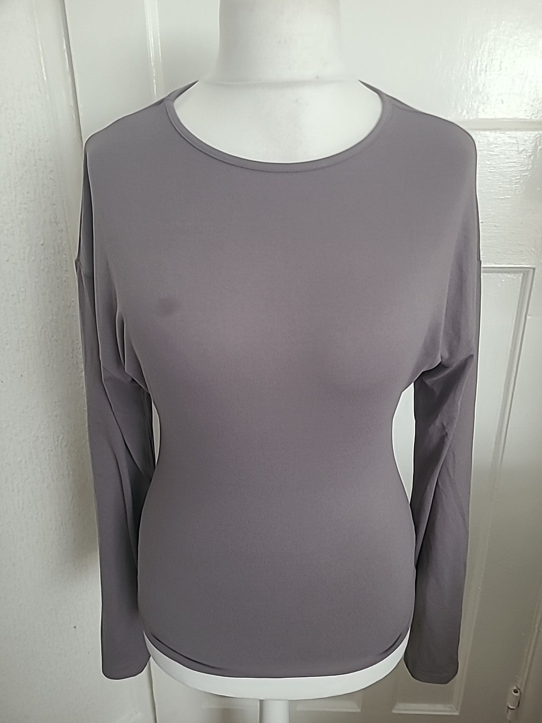 Ladies Size Small Grey Long Sleeved Tshirt
