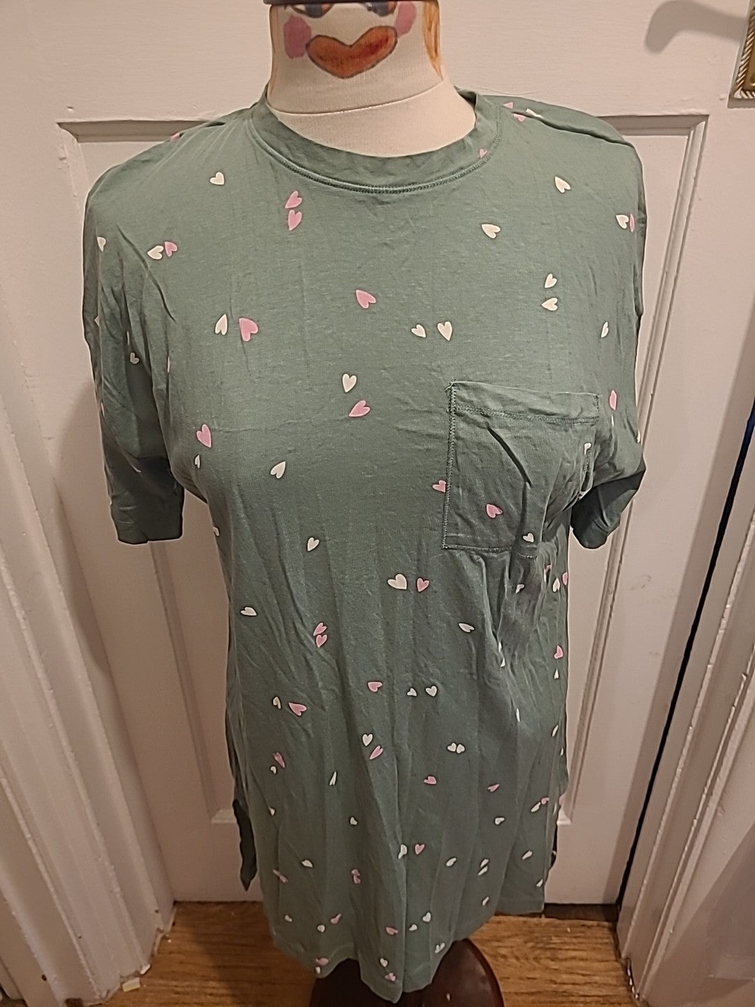 Ladies M&S Size Medium Green "Loveheart" Short Sleeved Nightwear