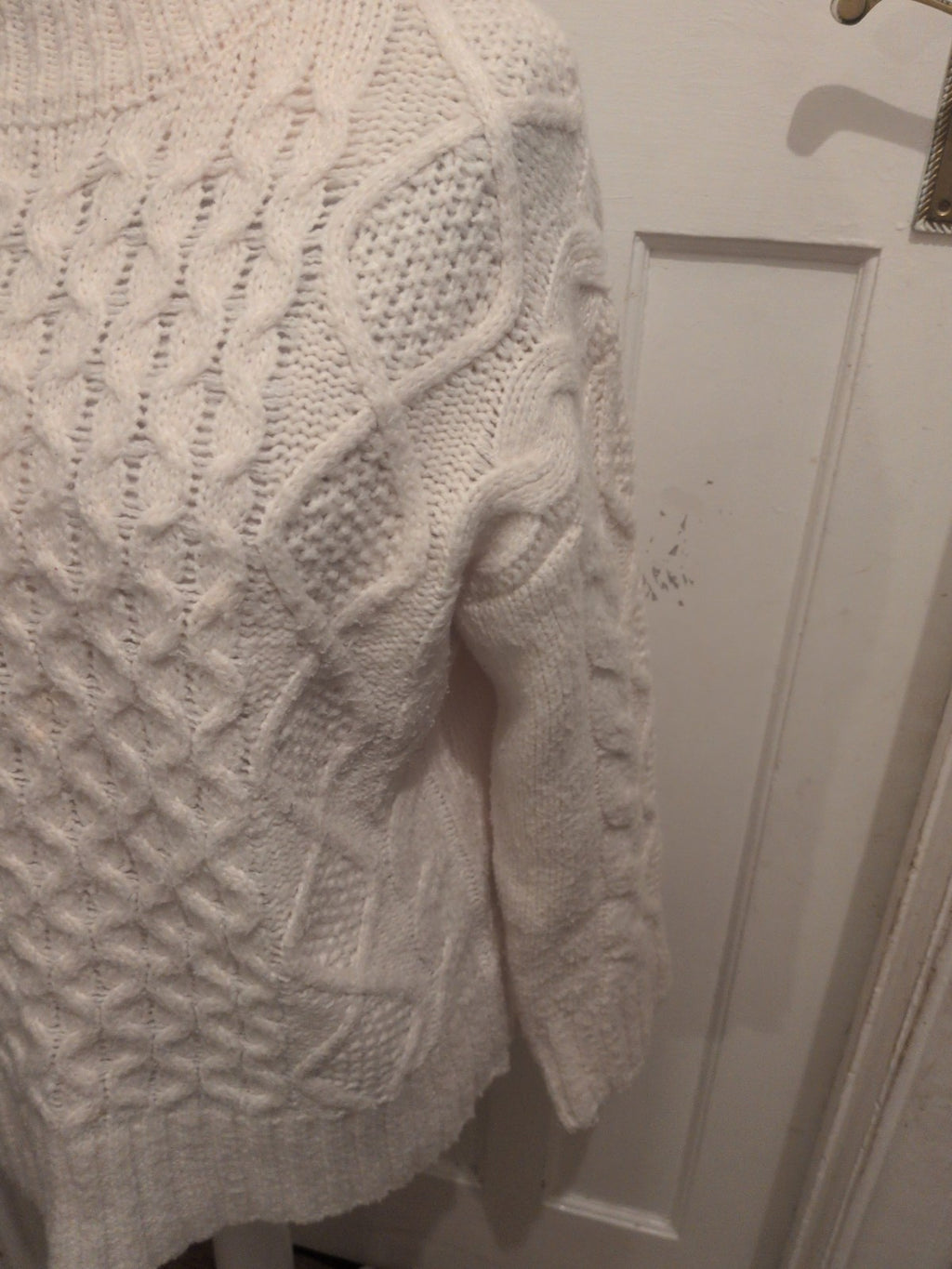 Ladies George Size Medium White Knit Patten High Neck Pullover Jumper