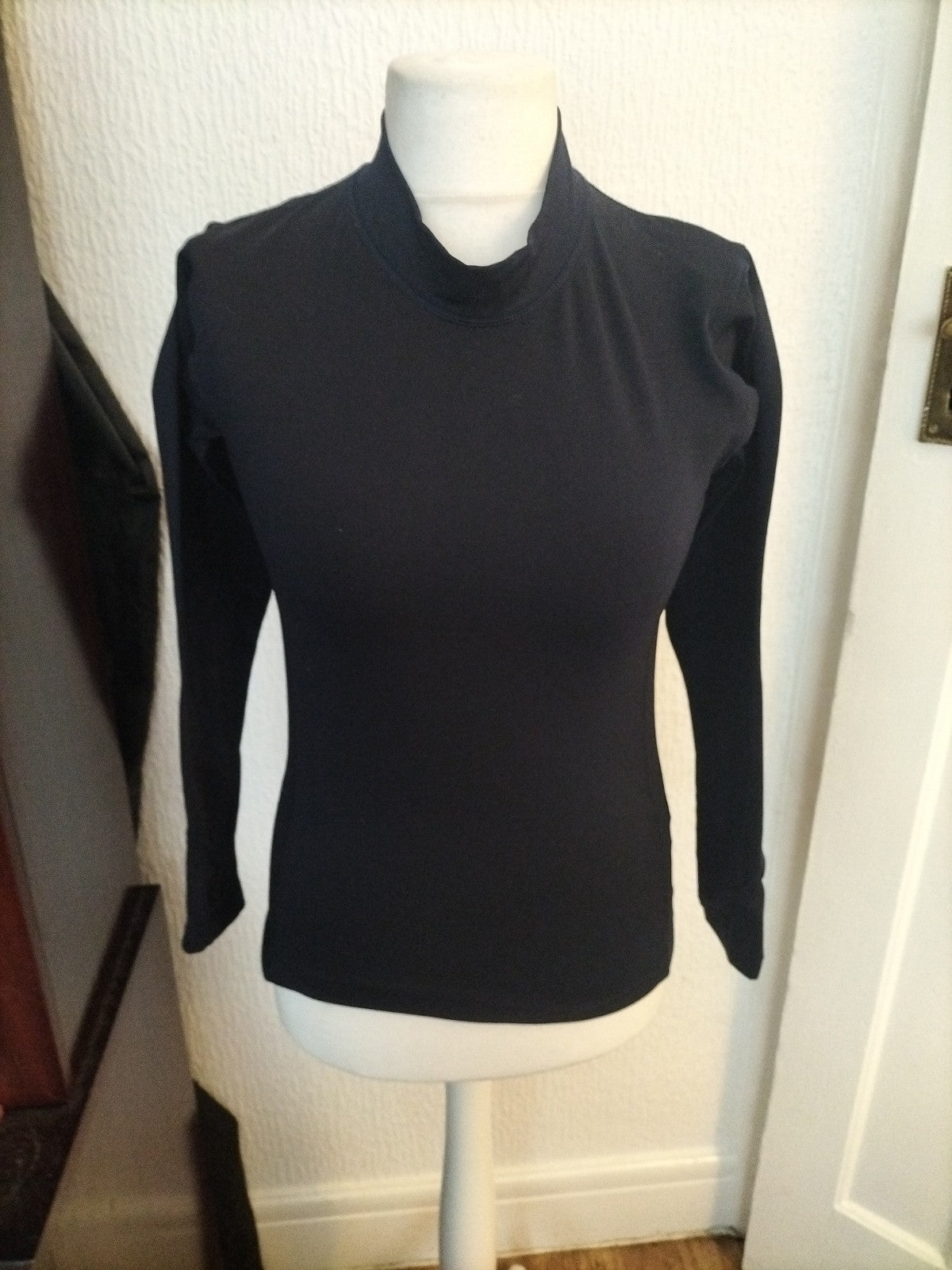 Mens S.W.I Size 30/32 Dark Navy Base Layer Tshirt