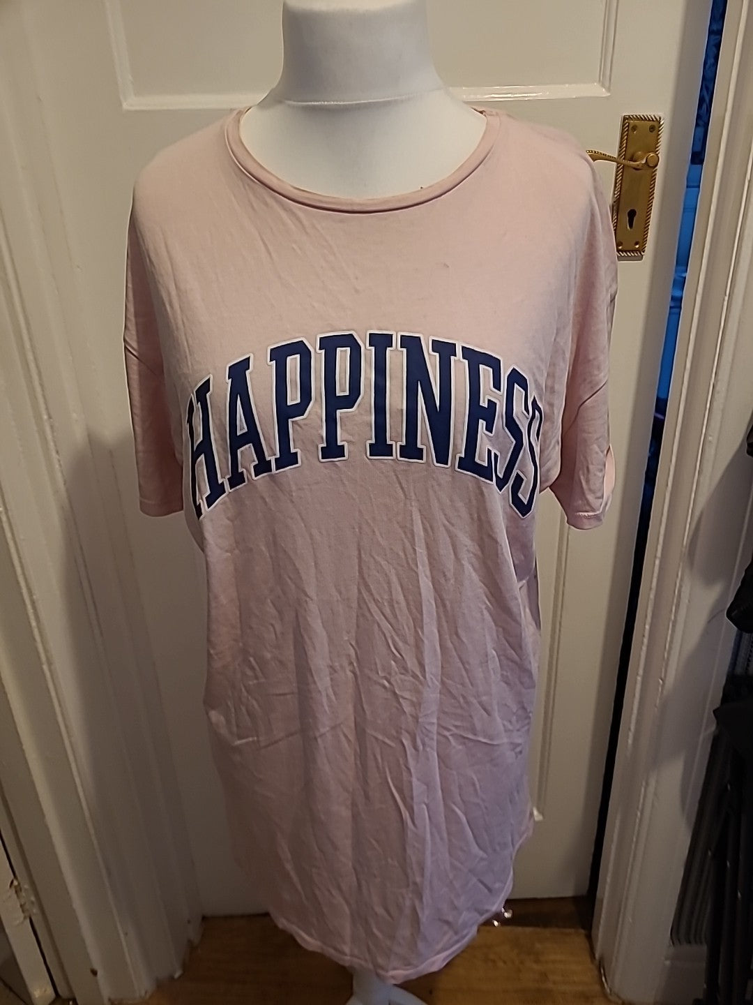 Ladies New Look Size 16 Pale Pink Short Sleeved Night Dress(Marks On Neck)