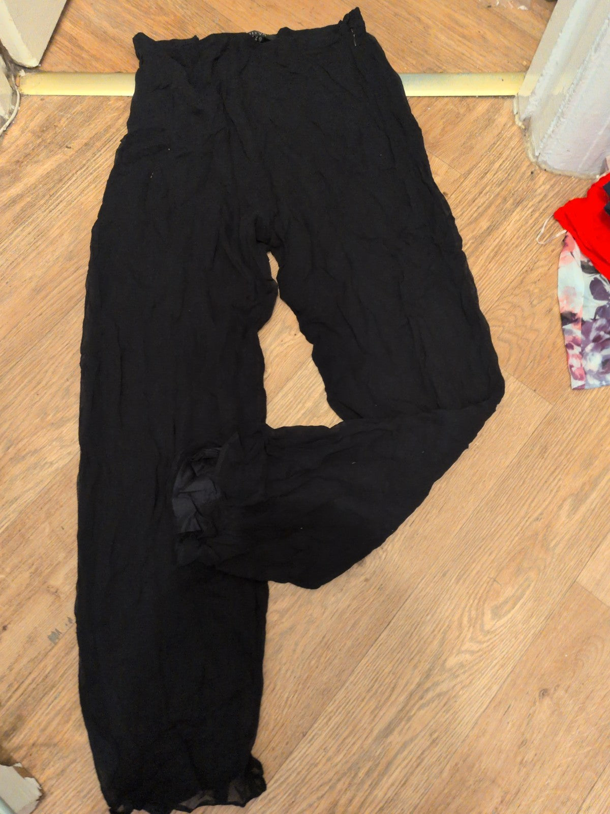Nitya Large Black Lined Trousers