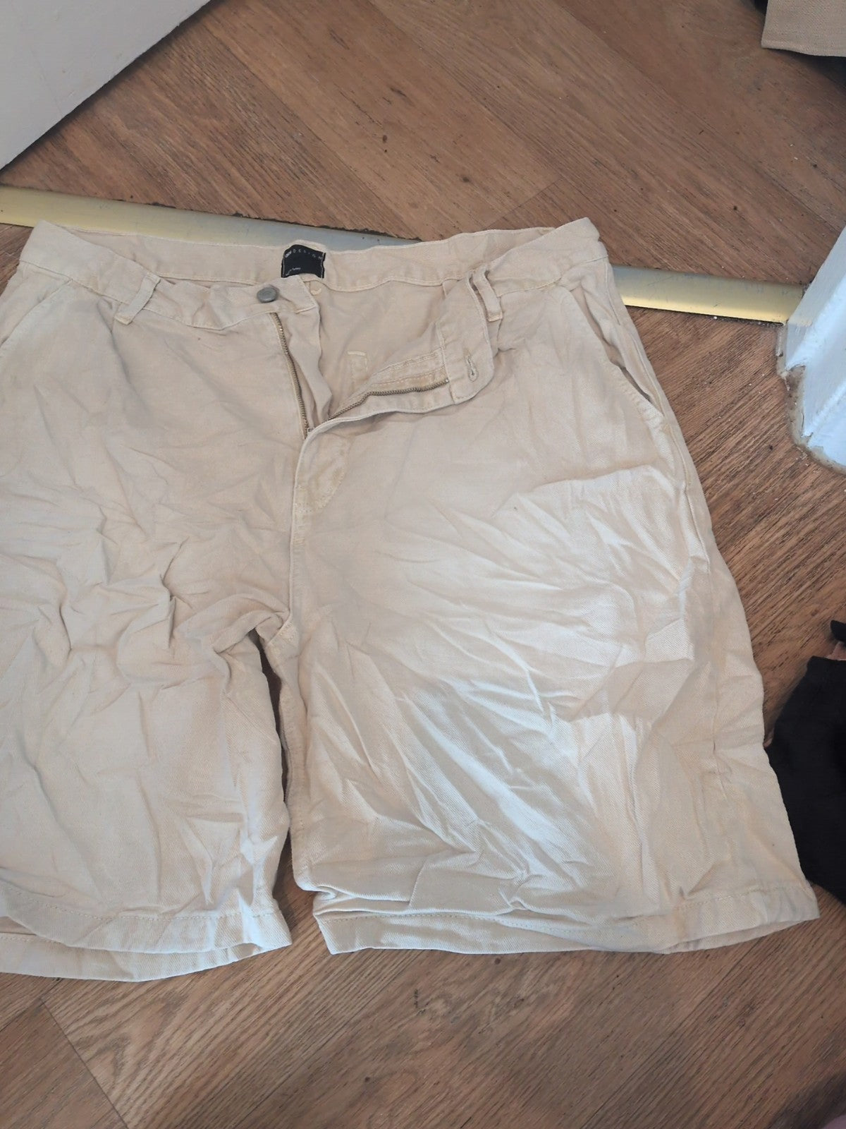 ASOS 38" Beige Short(Marked On Rear)