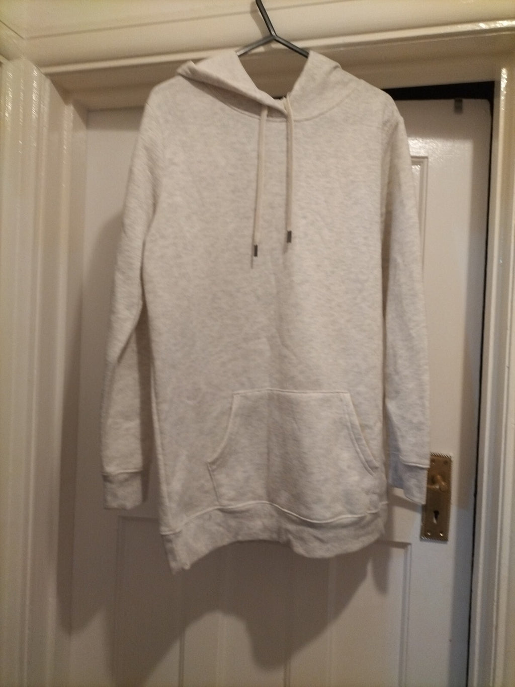 Ladies Papaya Size Small White Long Sleeved Hooded Jumper
