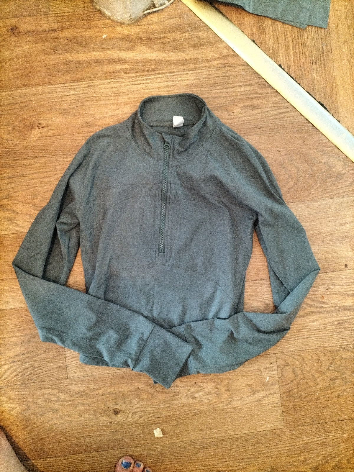 Ladies Large Grey Nylon Long Sleeved Sports Top