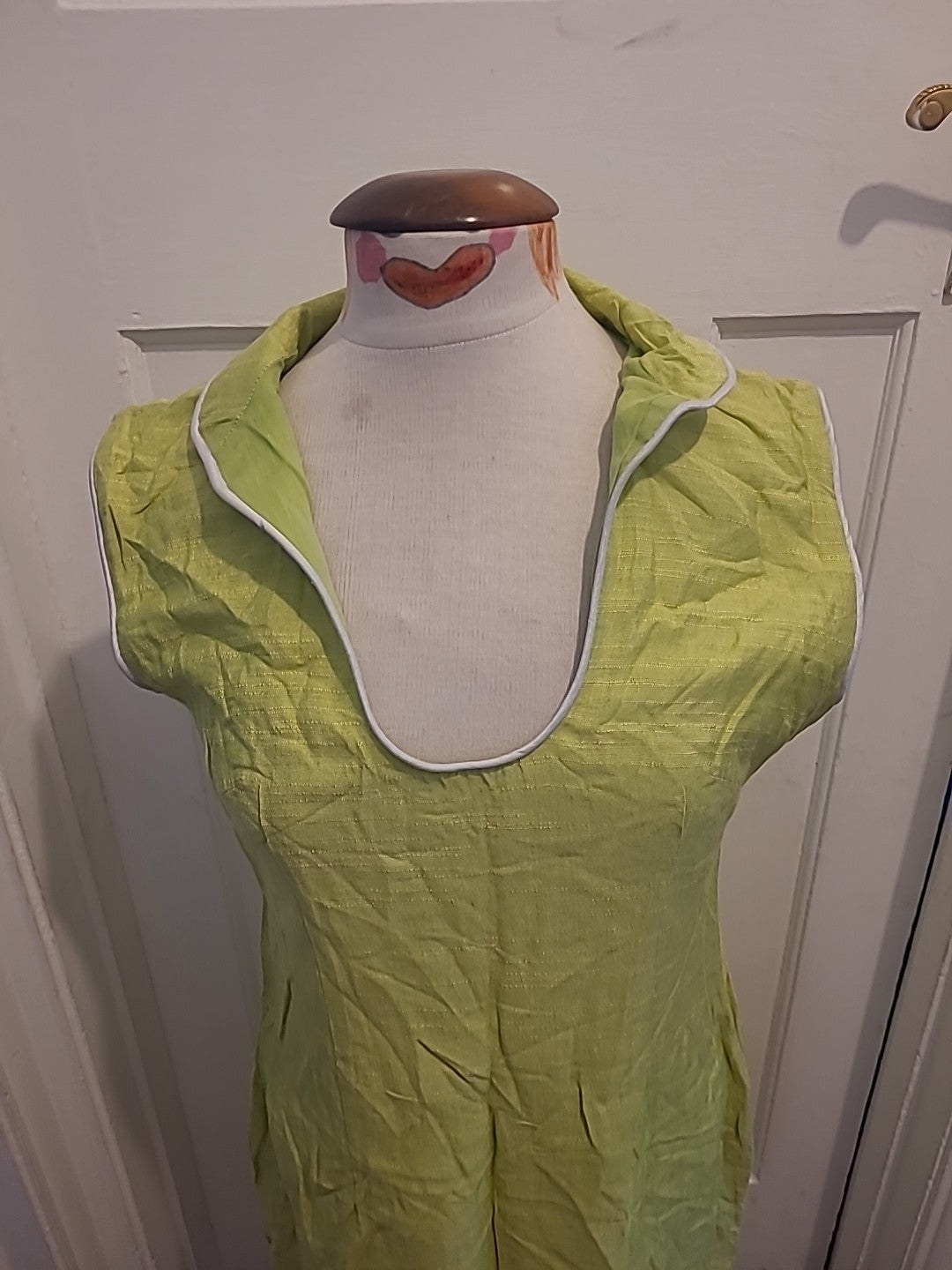 Ladies Size Medium Bright Green Sleeveless Tunic Dress